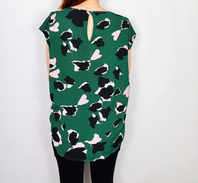 Zielona bluzka w abstrakcyjne wzory S 36 Only