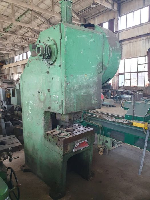 Повністю справний кривошипний прес КД2128, купити прес КД2128