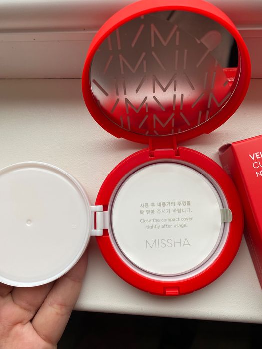 Тональний кушон для обличчя Missha velvet finish