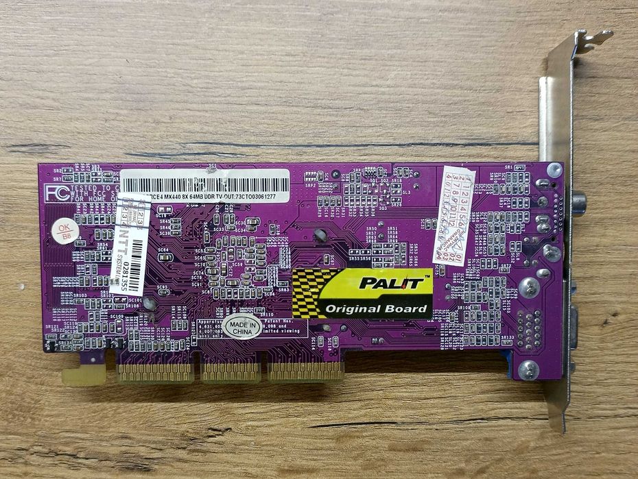 RETRO. Palit GeForce4 MX440 - Agp 8X / 64MB. Pasywne chłodzenie.Cicha.