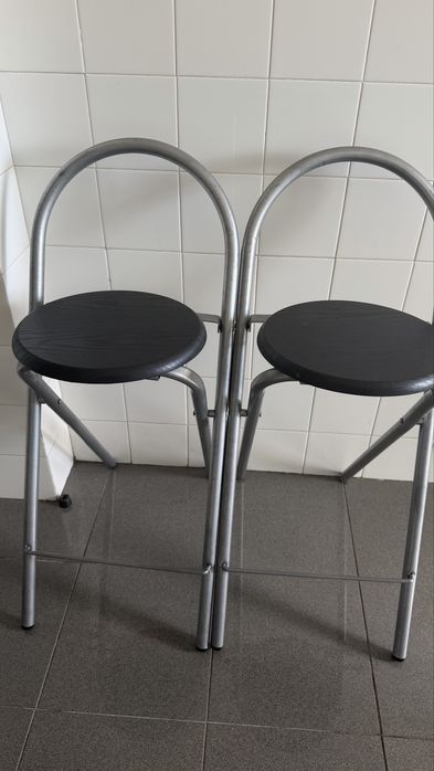 Mesa cozinha com bancos