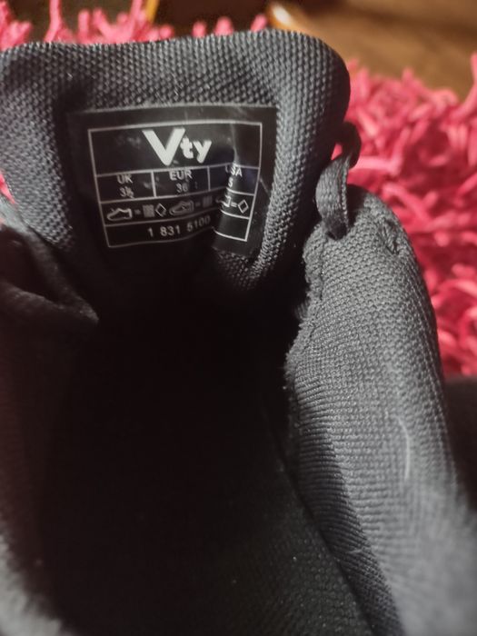 Super okazja! Buty  sportowe   Vty  Deichmann  rozm. 36