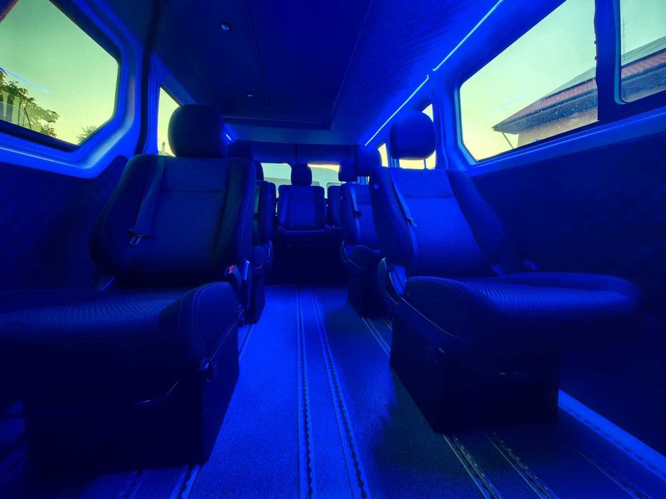 Wynajem busa, bus 9 osobowy VIp, long, regulowane fotele