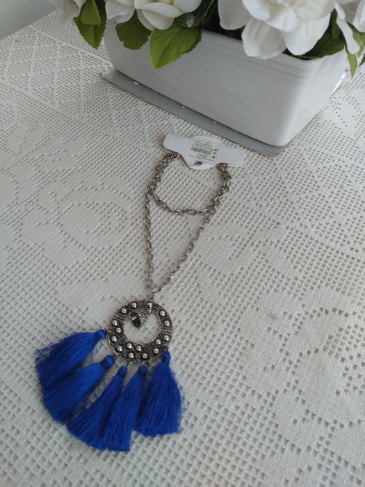 Colar boho chic prateado e azul - Novo!