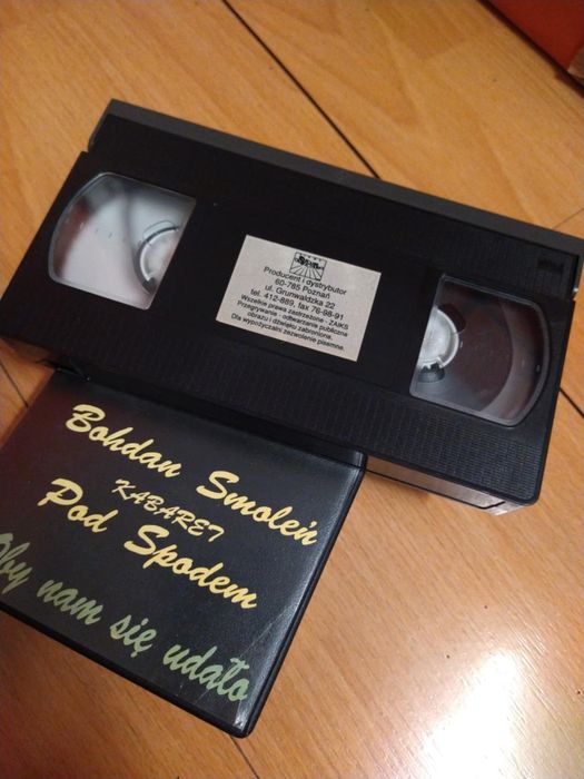 Komplet 9 kaset VHS Romans/Biograficzne/Animacja/Polskie
Lektor PL