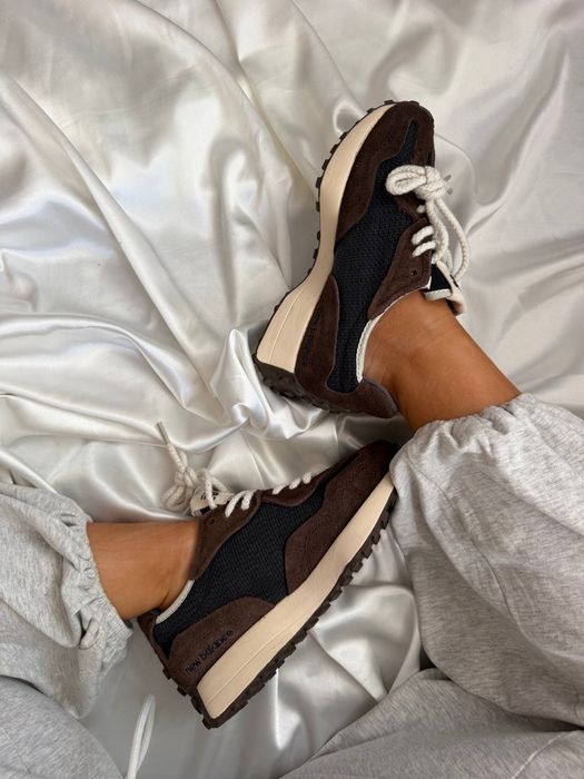 36-45 New Balance 327 Rich Earth Brown