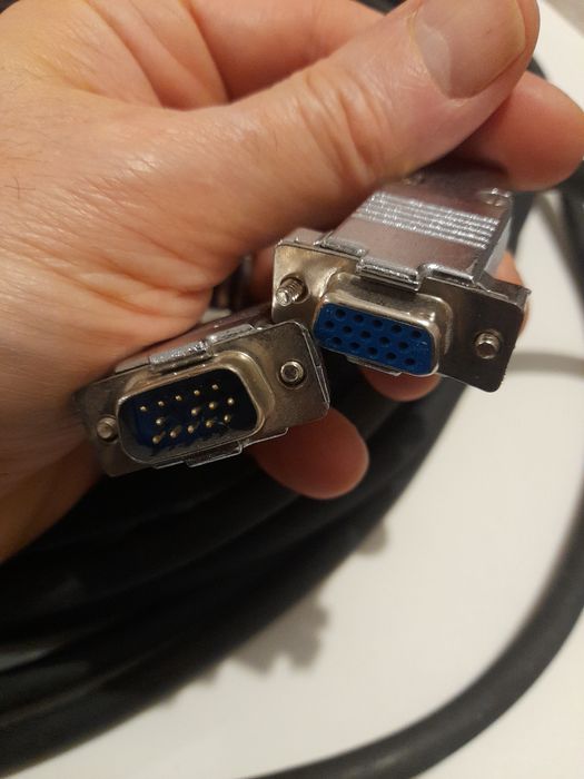 Lote de cabos áudio e sinal – XLR, VGA, Mini-DIN