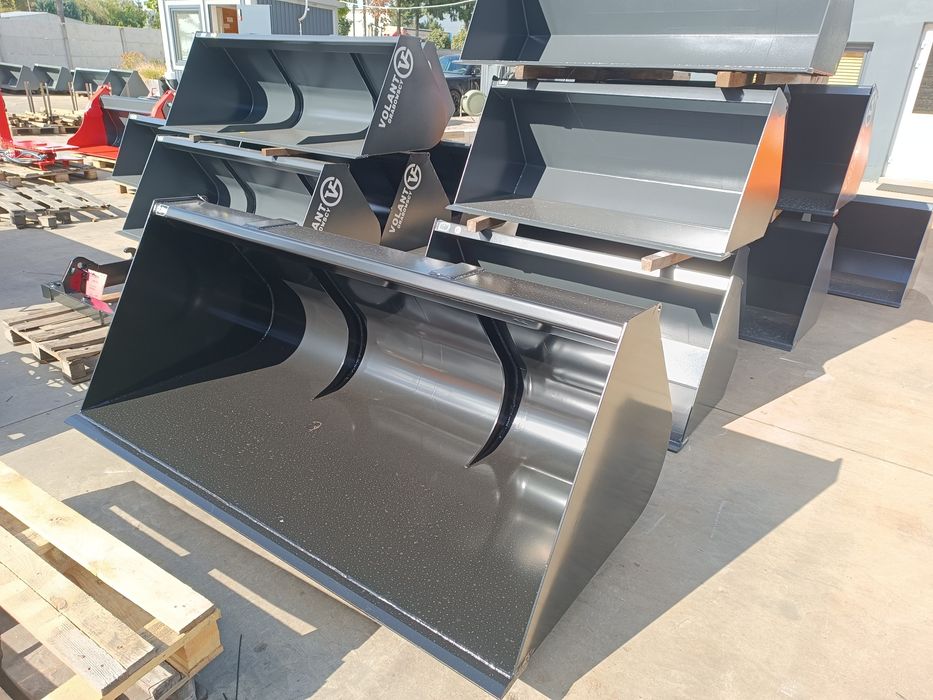 Łyzka krokodyl paleciak pług Volant 4w1 tur ładowarka objętościowa