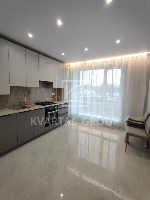 Продаж однокімнатної квартири з новим якісним ремонтом. Без комісії.