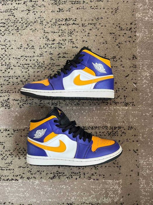 Кросівки Nike Air Jordan1 Mid “Lakers” Розмір 40,5 (25,5 см)