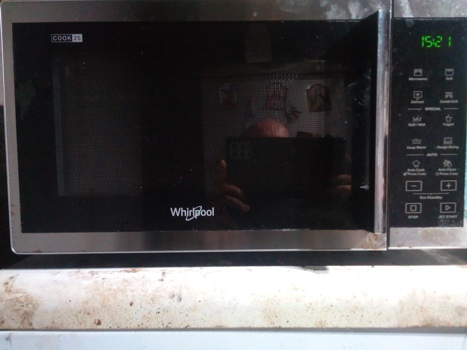 Microondas  Wrillpool  todo inox 20€