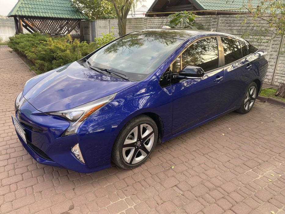 Продам Toyota Prius
