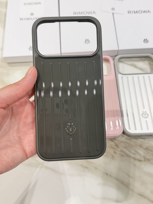 Чехол кейс бампер Rimowa Case 17 Pro Max aluminium, black,gray, pink