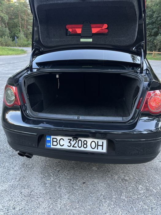 Volkswagen Passat B6 2.0 FSI, механіка, 2006 рік
