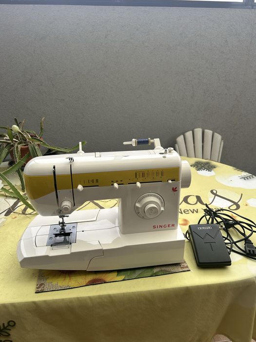 Máquina Costura Singer