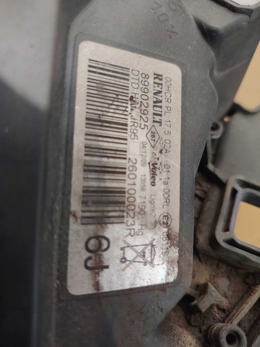 Sprzedam lampę przednią do renault scenic III 2009 rok prawa