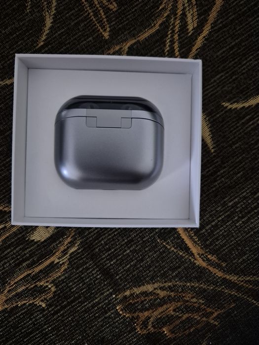 Продам нові навушники Samsung Galaxy Buds3