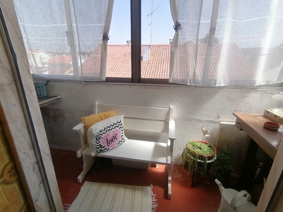 Alugo quarto professores ou outros profissionais deslocadas