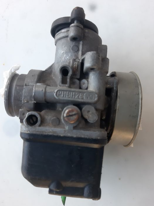 Vendo carburador 28 para  motas 125