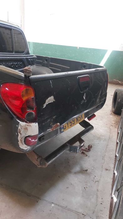 Mitsubishi  L 200 de 2009