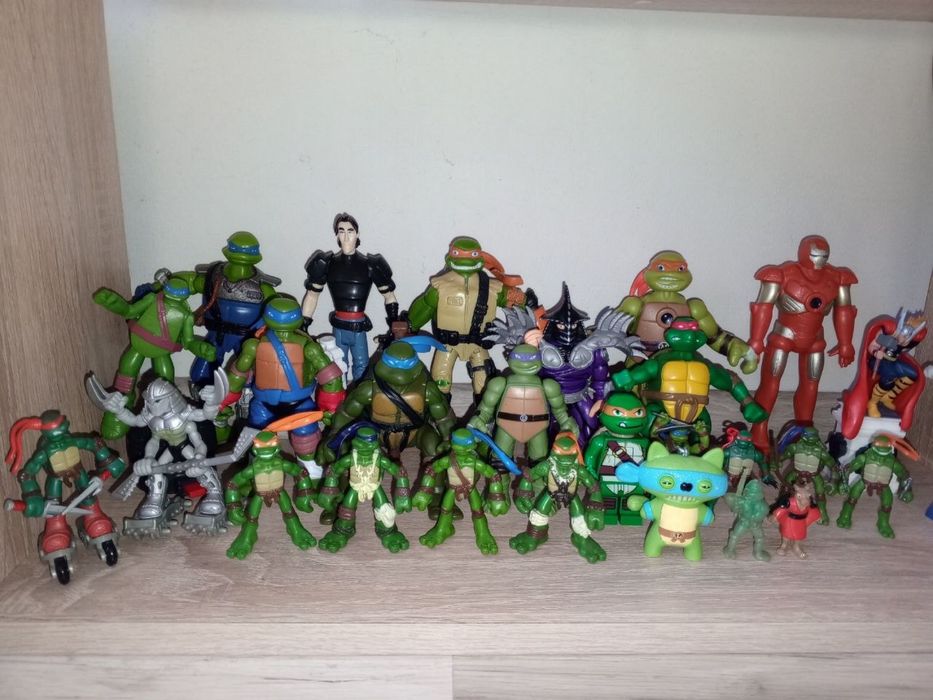 Фигурки черепашки ниндзя и марвел