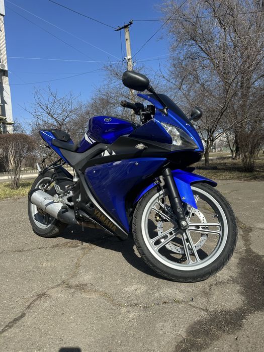 Продам Yamaha yzf  R125