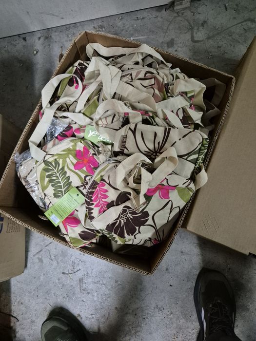 Bolsas com alça novas