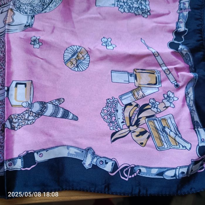 Nowa apaszka gawroszka chusta bandamka 50 x 50 sztuczny jedwab
