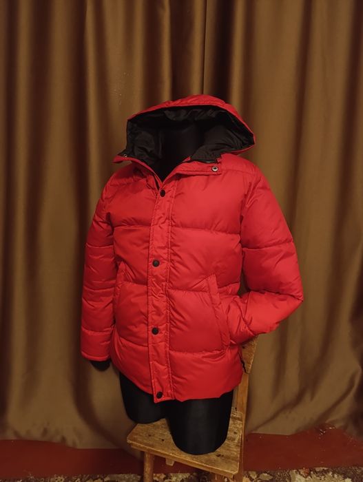 пуховик zara в отличном состоянии