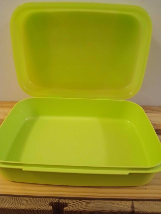Caixa Tupperware 900 ml