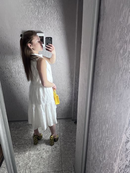 Сукня бренду ME+EM