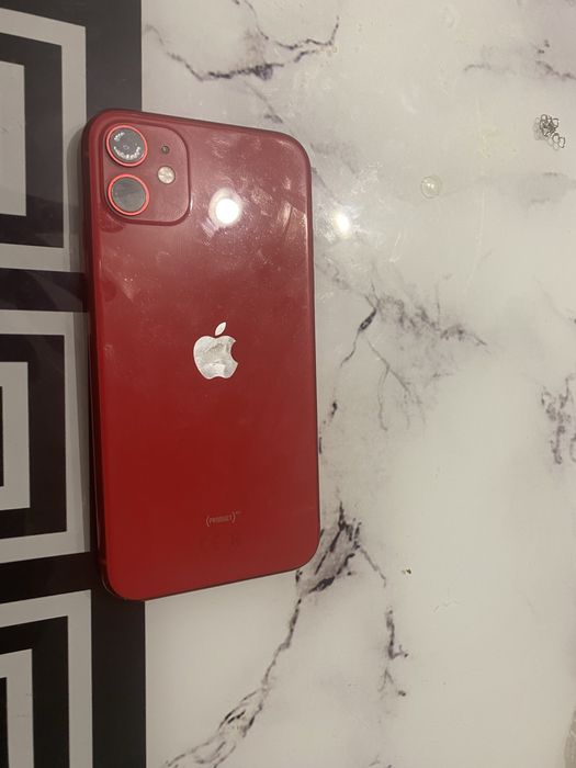 Iphone 11 64 айфон продам