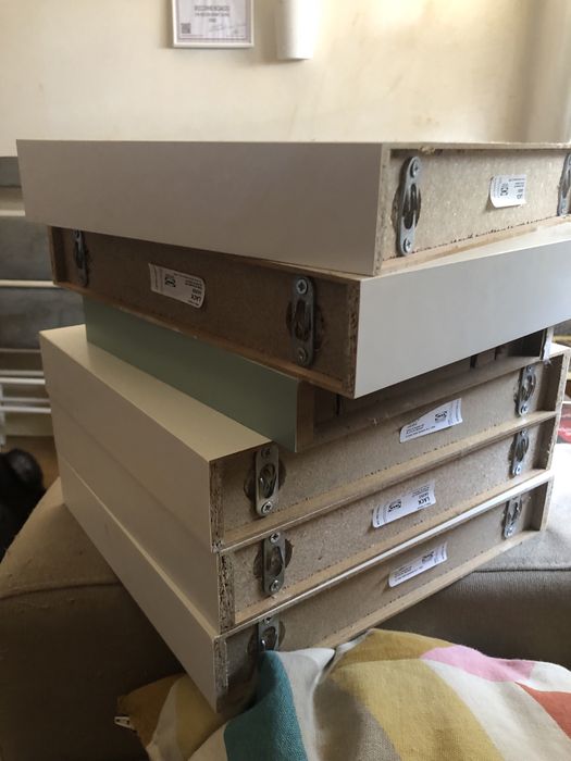 Prateleiras Lack IKEA