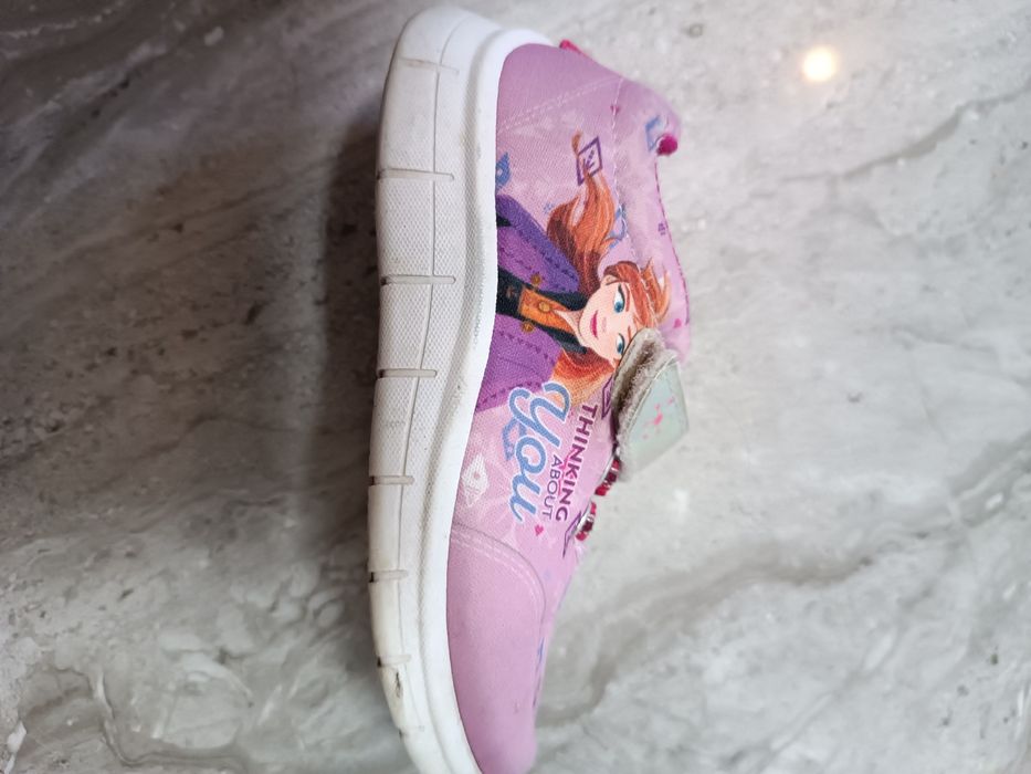 Buty sportowe dziewczęce roz 25