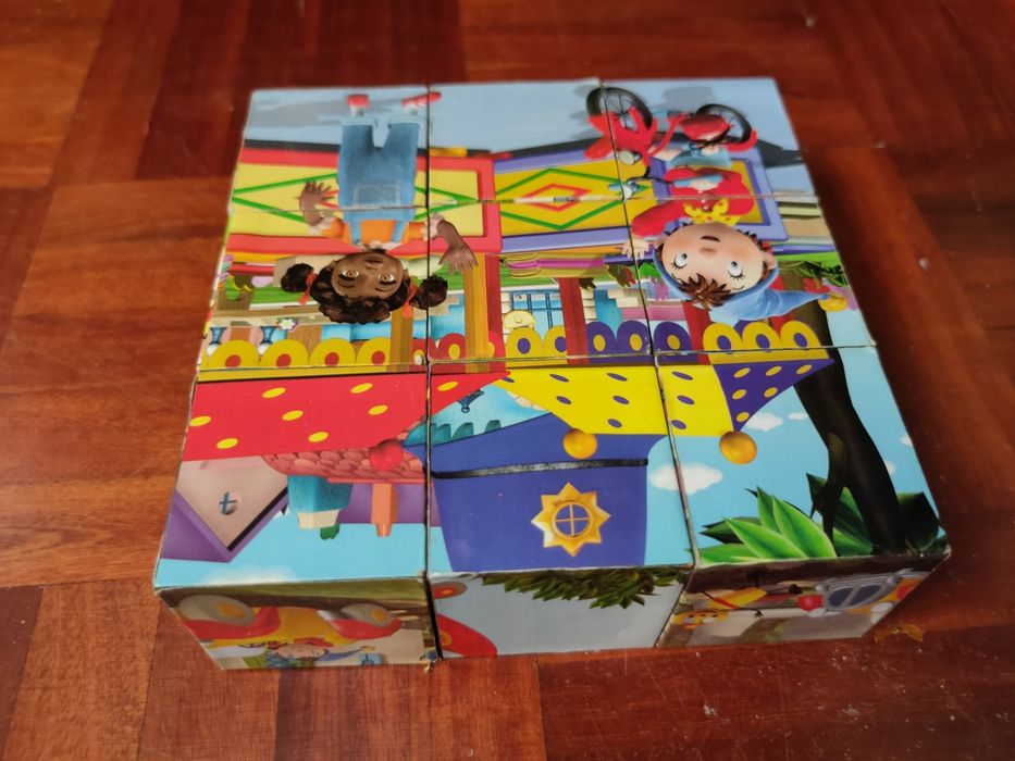 Cubos Puzzle 3D – Vários Rompecabeças num Só Brinquedo