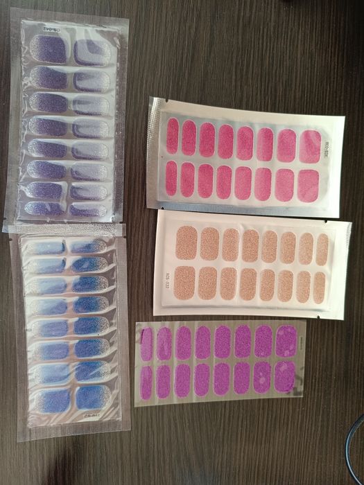 Великий вибір наклейок,на нігті