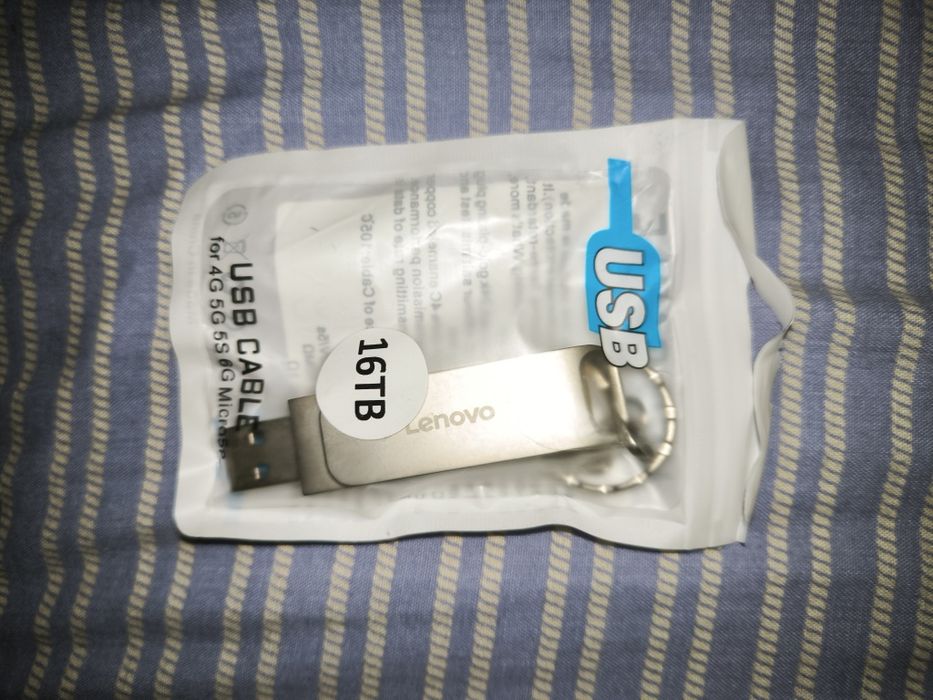 Pen USB Lenovo 16TB Metálica Nova