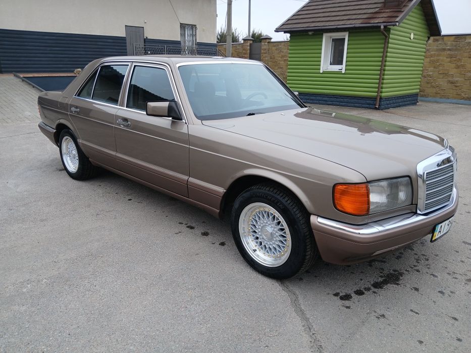 Мерседес W126 SE300 90рік