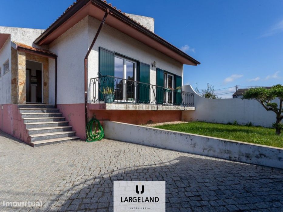 Moradia T3 renovada em Cacia