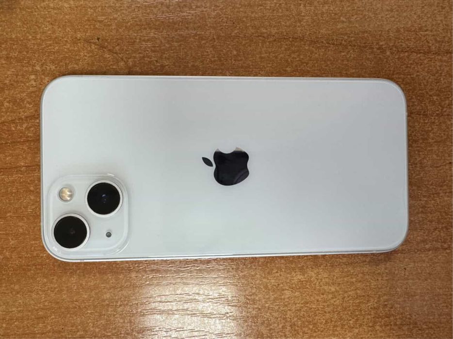 iPhone 13, 128 GB, ідеальний стан, батарея 83% + подарунки