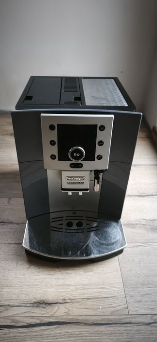 Ekspres DeLonghi Perfecta Cappuccino ESAM 5500