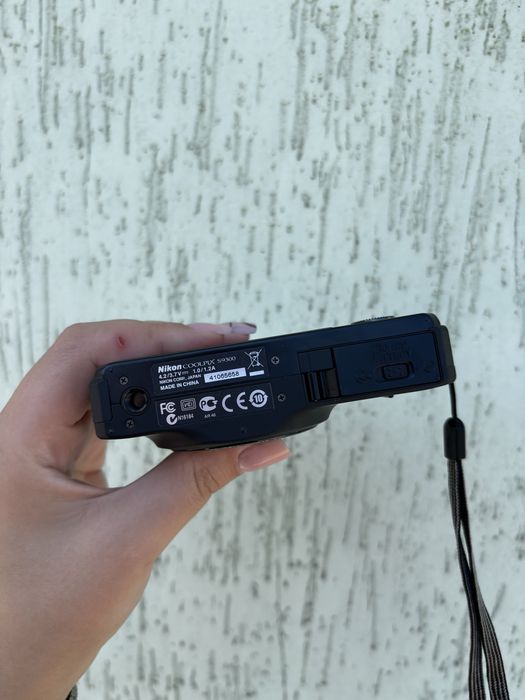 Цифрова камера Nikon Coolpix S9300.Опис!