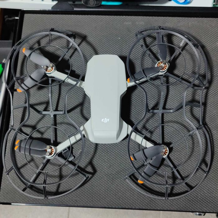 Carregador de bateria dji mini 2 + acessórios de proteção hélices