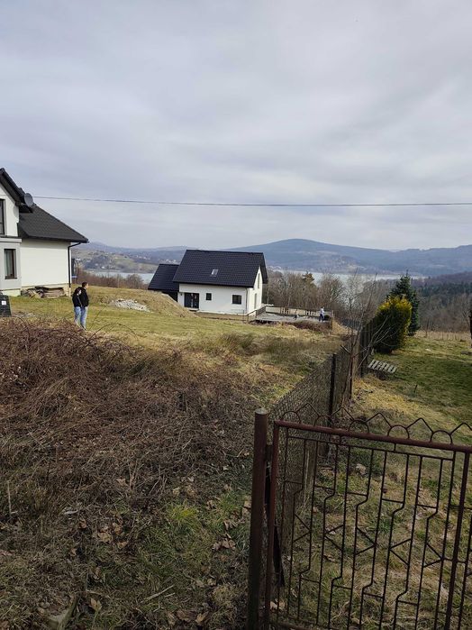 Działka budowlana z widokiem na góry  i jęzioro