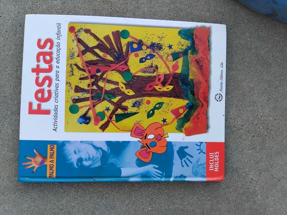 Livros diversos em bom estado