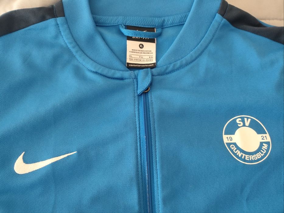 Camisola de futebol, de treino da equipa SV Guntersblum