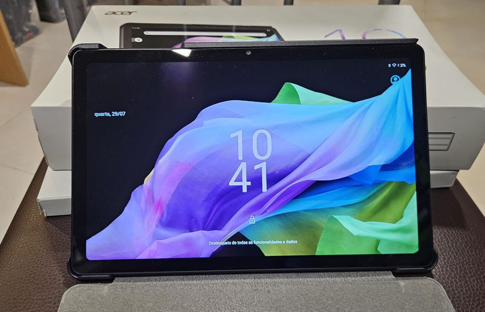 Tablet Iconia Tab P10