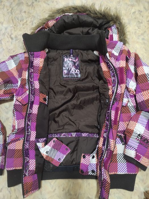 Продам куртку тёплую лыжную