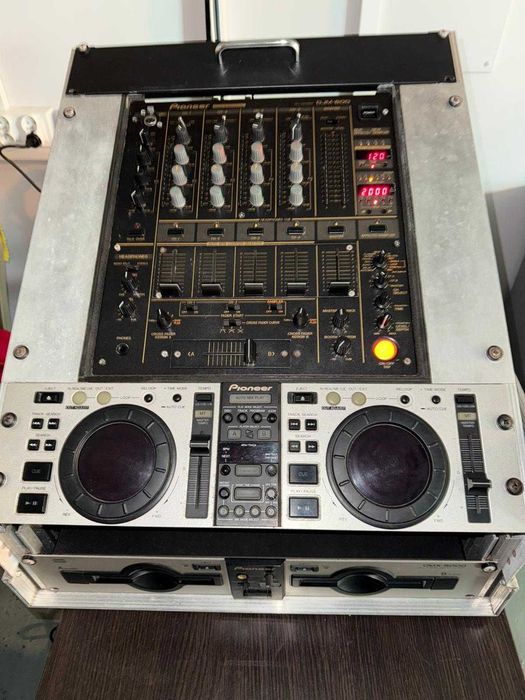 Zestaw dla Dj-a,Mixer Pioneer DJM 600+Pioneer CD Player CMX-5000+Keys