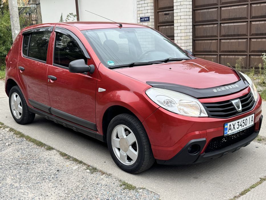 Продам DACIA Sandero